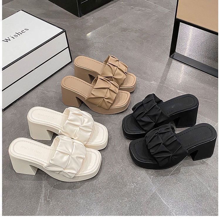 2025 summer women's korean style fashion cross-border comfortable platform knotted one-strap outdoor slippers sandals wholesale