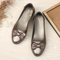 Comfortable leather shoes for middle-aged and elderly women - soft sole, flat, wear-resistant, waterproof, spring/autumn style - grandma shoes