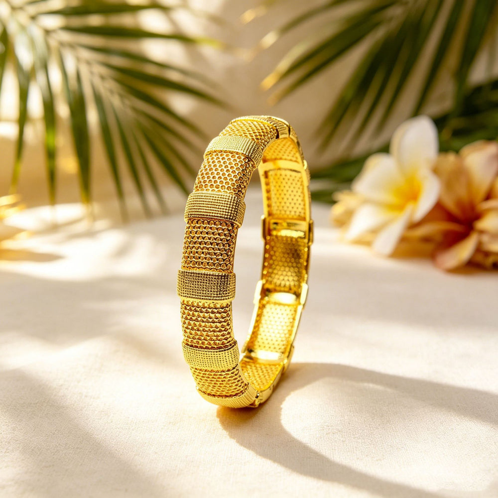 Dubai style mesh pattern cut out gold-plated bracelet retro wide buckle bracelet middle eastern ethnic style jewelry supply wholesale