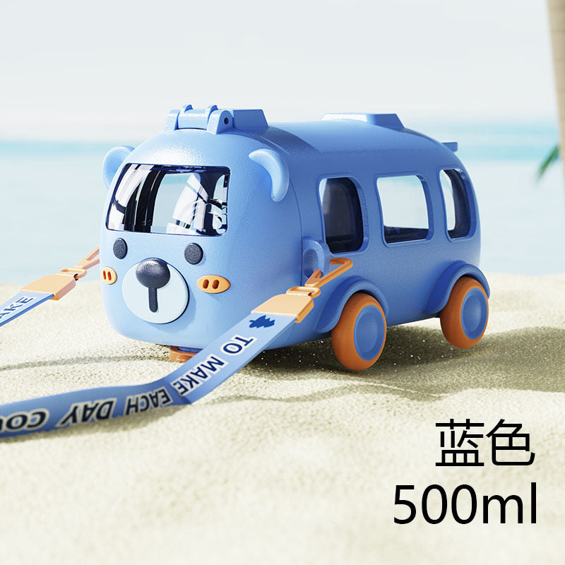 Summer baby bus water cup student kids sports cup large capacity plastic cup with straw plastic cup resistant to falling