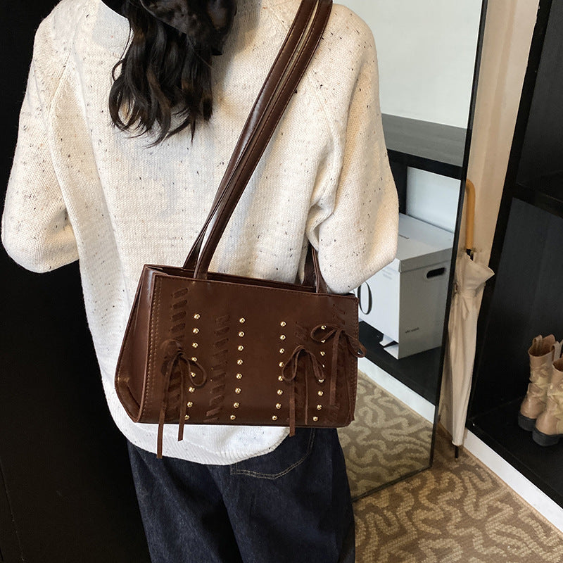 Retro texture underarm bag women's autumn and winter 2025 new simple and versatile tote bag large-capacity shoulder commuter bag