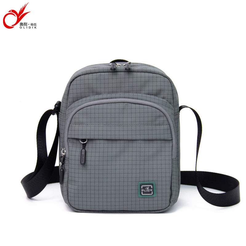 Shoulder bag wholesale casual messenger bag men's and women's models go out portable small backpack multi-functional versatile small satchel men's