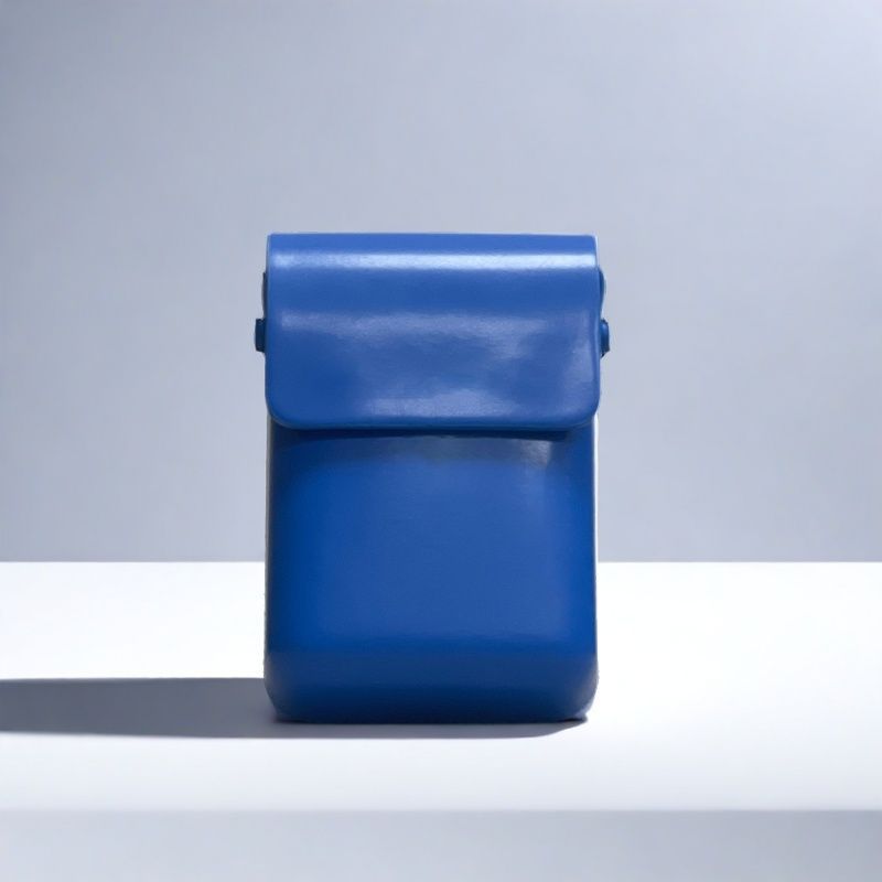 Cross-border diagonal span vertical mobile phone bag, simple and fashionable pressure shell bag, niche solid color change bag, retro texture messenger bag.