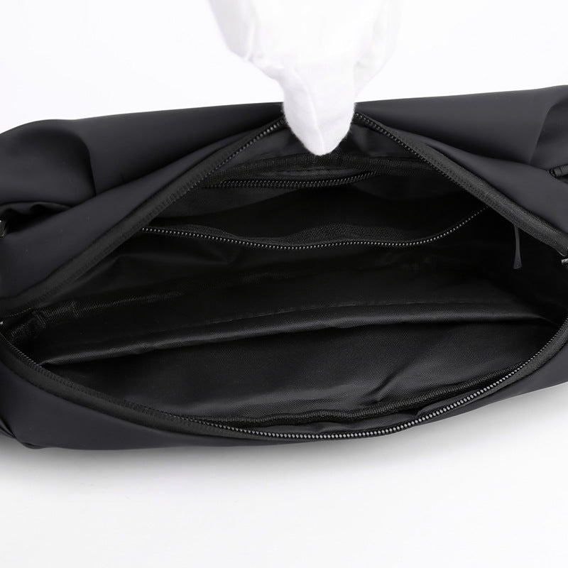 Factory direct sales of new trendy men's breast bags, Korean version of anti-splashing messenger bags, fashionable business men's bags,  special supply