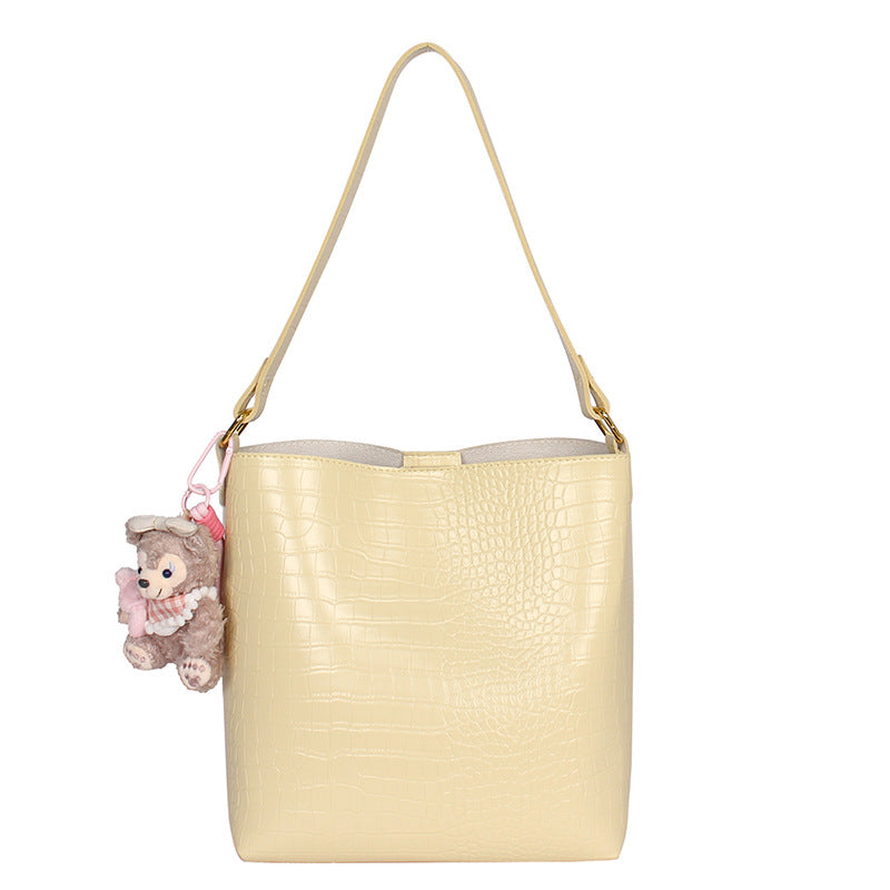 Big bag women's bag 2025 new crocodile pattern bucket bag fashionable large capacity messenger bag commuter women's shoulder bag