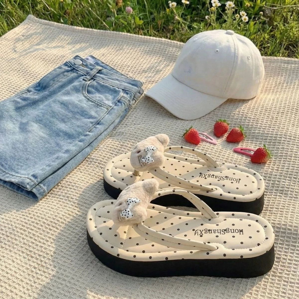 2026 summer new polka dot platform flip-flops - women's trendy, outdoor, non-slip, sweat-proof beach vacation sandals