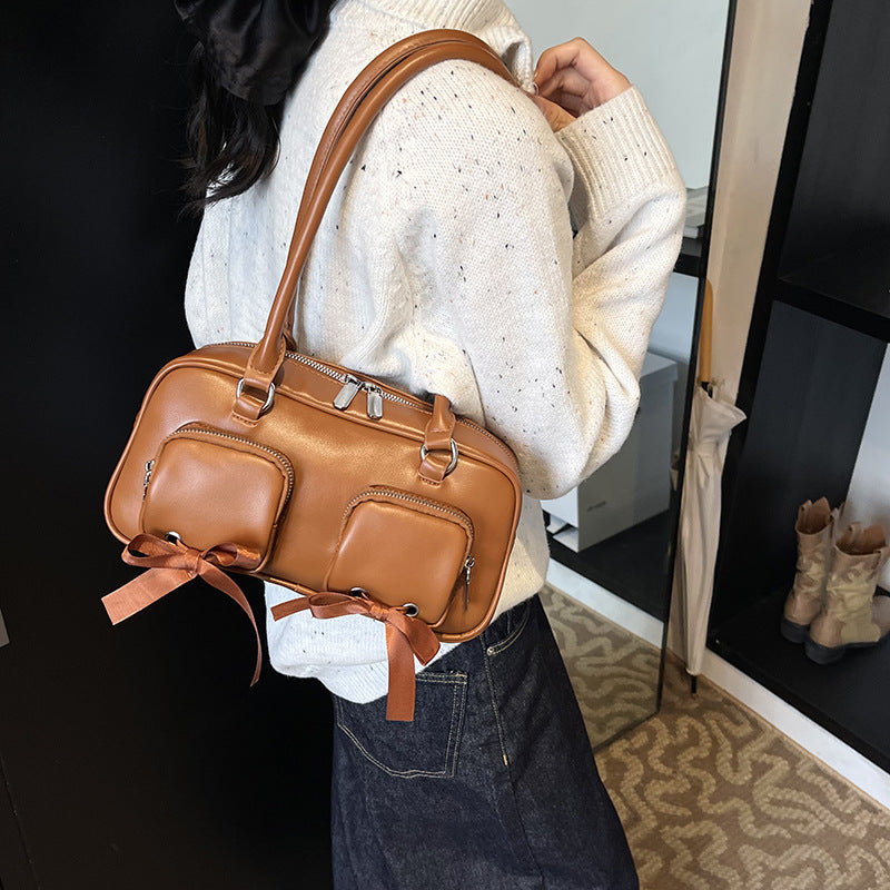 Simple retro underarm bag women's 2025 winter new Korean version niche portable commuter shoulder bag