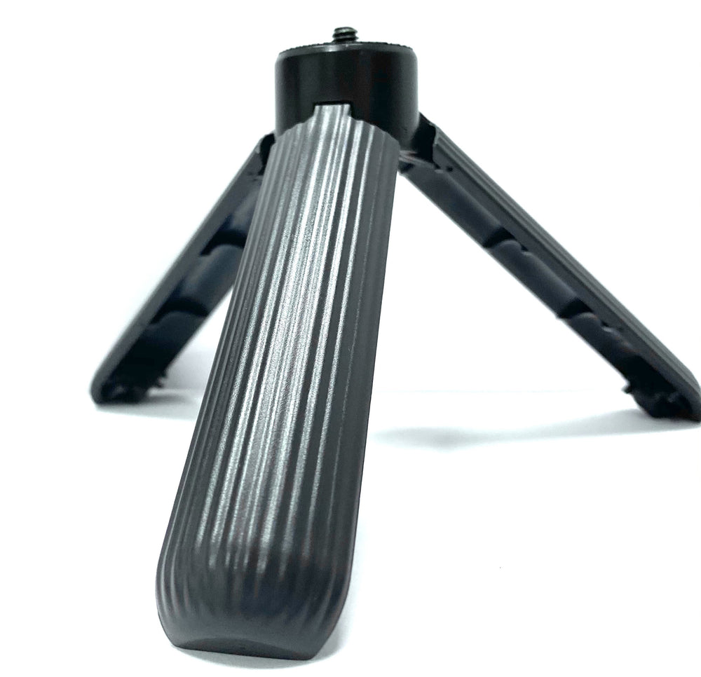 D09 mini phone selfie live streaming stand - foldable desktop tripod, portable influencer stabilizer with patented design