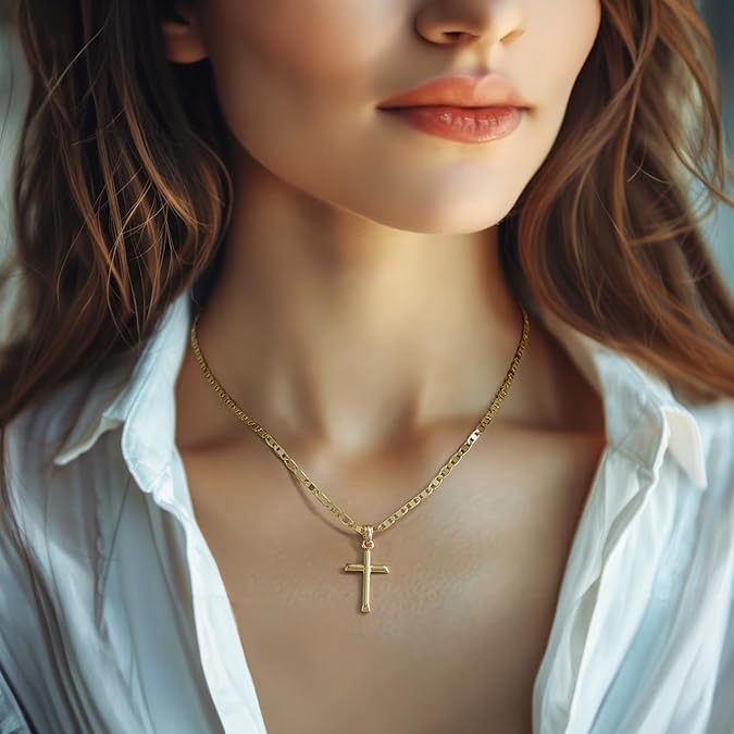 Hot-selling european and american export necklace: stylish, high-end, exquisite micro cross pendant necklace