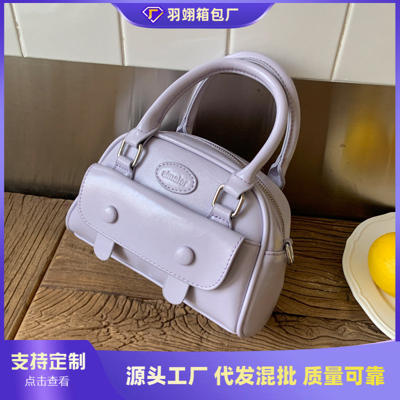 Cross-border niche design bag women's summer 2025 new fashion messenger bag Korean version popular portable bowling bag
