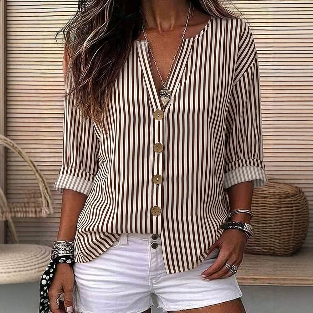 Fashion holiday style vertical pattern blouse, light fabric, half placket, wooden buttons, loose three-quarter sleeves, daily casual lining