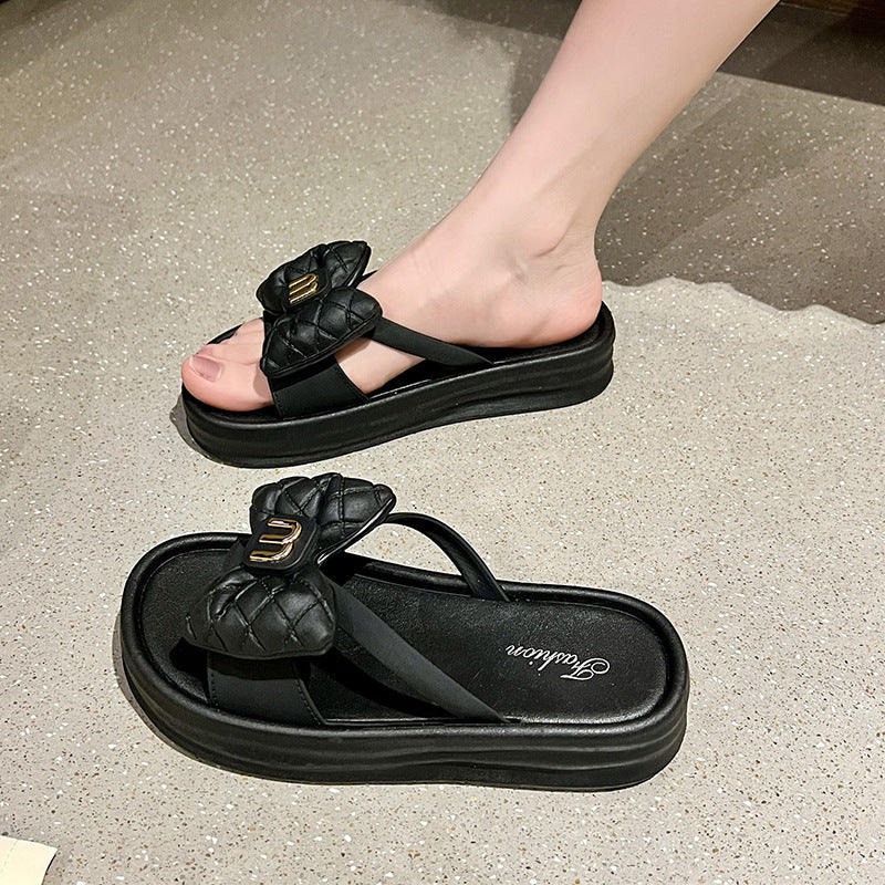 New platform sandals with bow detail - women's summer fashion, trendy beach style, super popular platform thong sandals