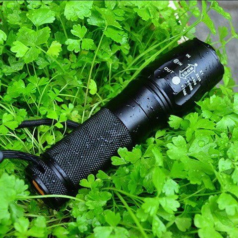 26650 strong light flashlight T6 telescopic zoom 878 aluminum alloy charging L2 mini outdoor waterproof long-distance shooting riding