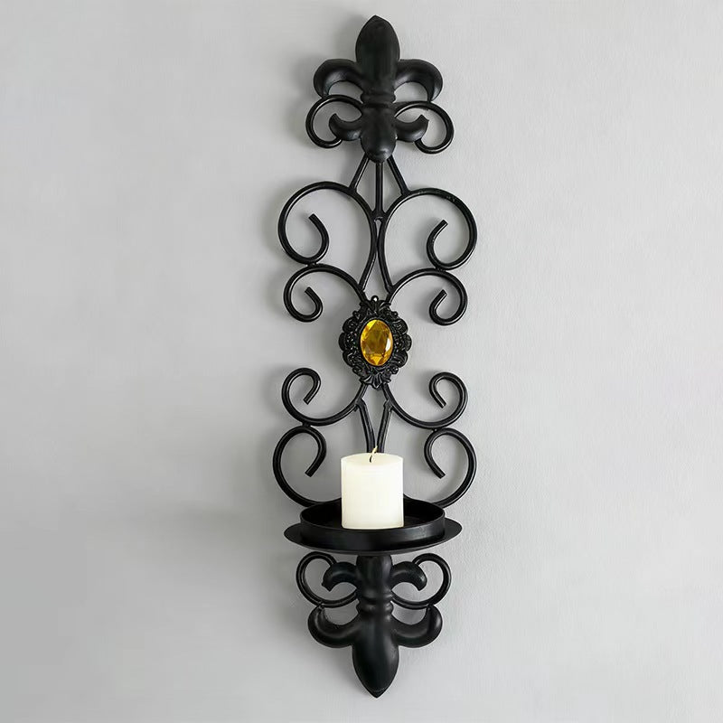 European retro minimalist wavy iron candle holder with electronic candles for a romantic ambiance in living room or dining table