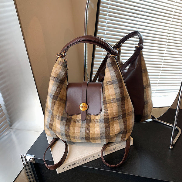 Korean version of college style casual plaid backpack bag women's autumn 2025 new college style shoulder tote bag