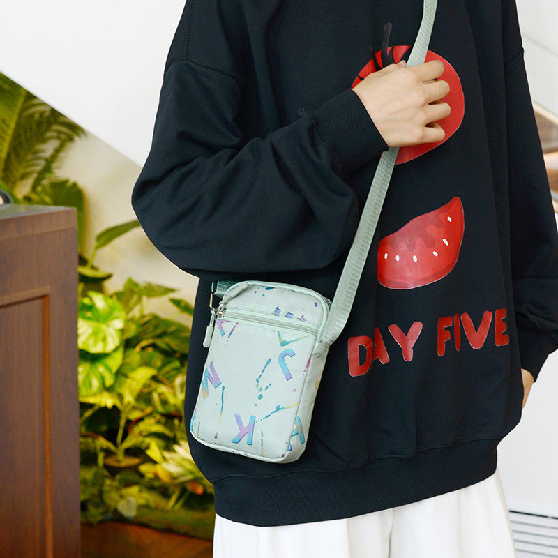 Fashion bronzing letter new shoulder bag women's lightweight and versatile Korean version messenger bag portable commuter mobile phone small square bag
