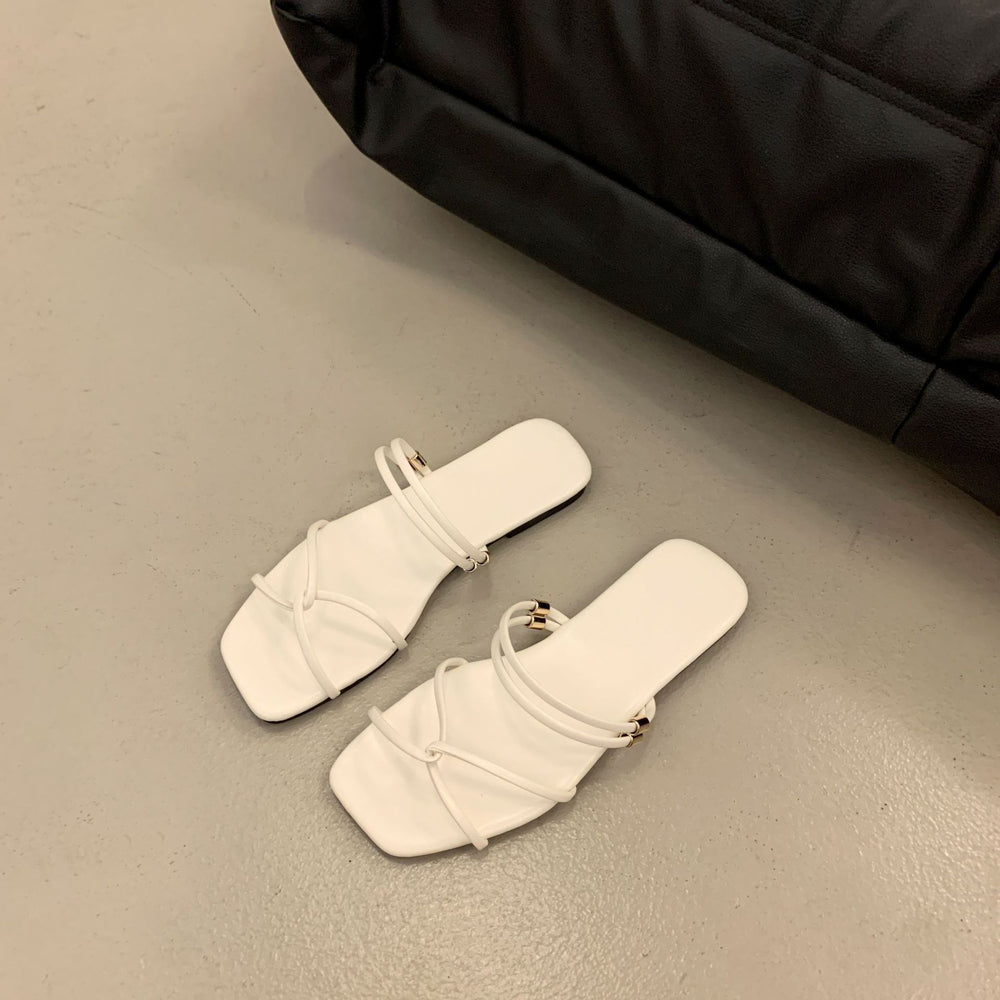 French-style flat square-toe slippers, fairy shoes, outdoor wear, 2025 new summer beach sandals