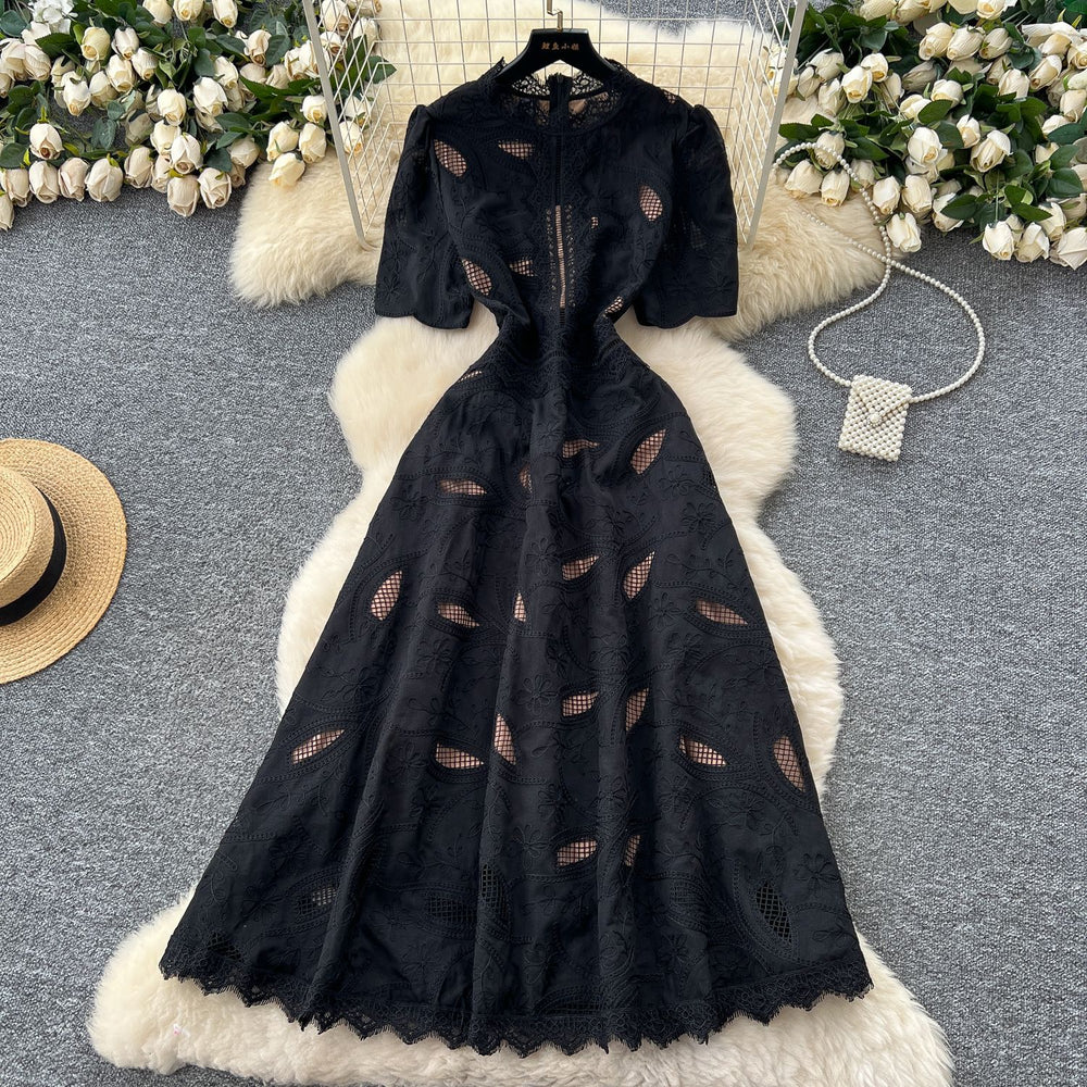 French high-end vintage embroidered cinched-waist short-sleeve dress - women's  summer slimming, elegant, and chic maxi dress