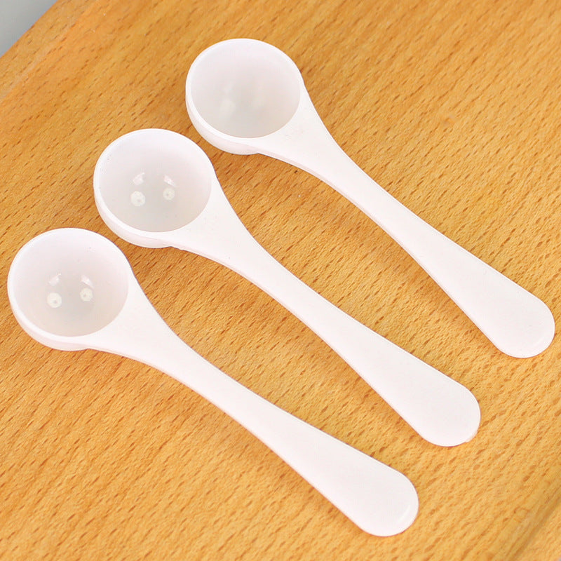 Plastic measuring spoon small spoon 4ml feed fertilizer washing powder liquid measuring spoon accurate measurement water 4g