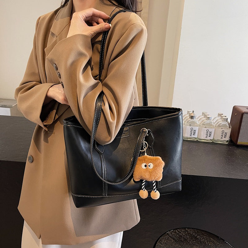 Retro large-capacity bag women's 2025 autumn and winter new shoulder bag fashionable and foreign style versatile work commuter tote bag