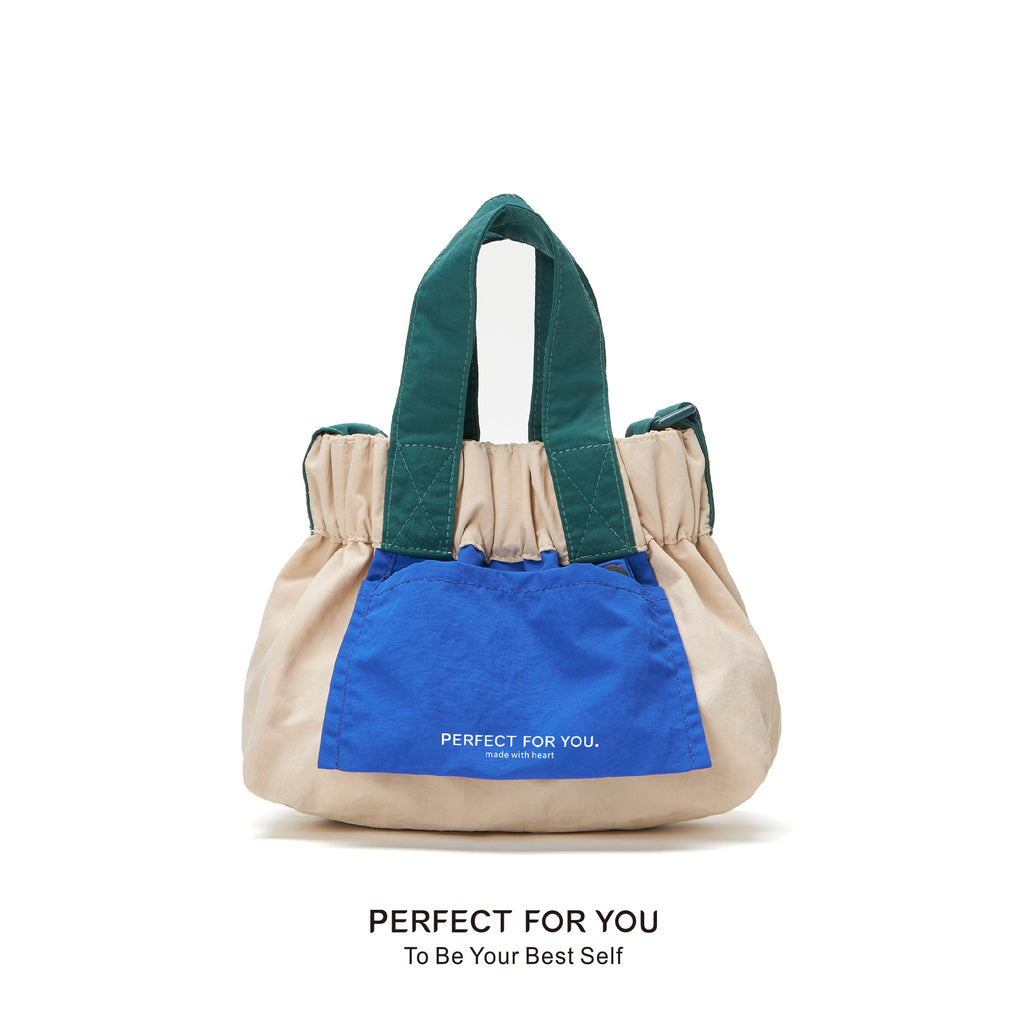 Cross-border new messenger bag fashionable Singapore small bag nylon waterproof shoulder bag large capacity can be stored underarm bag