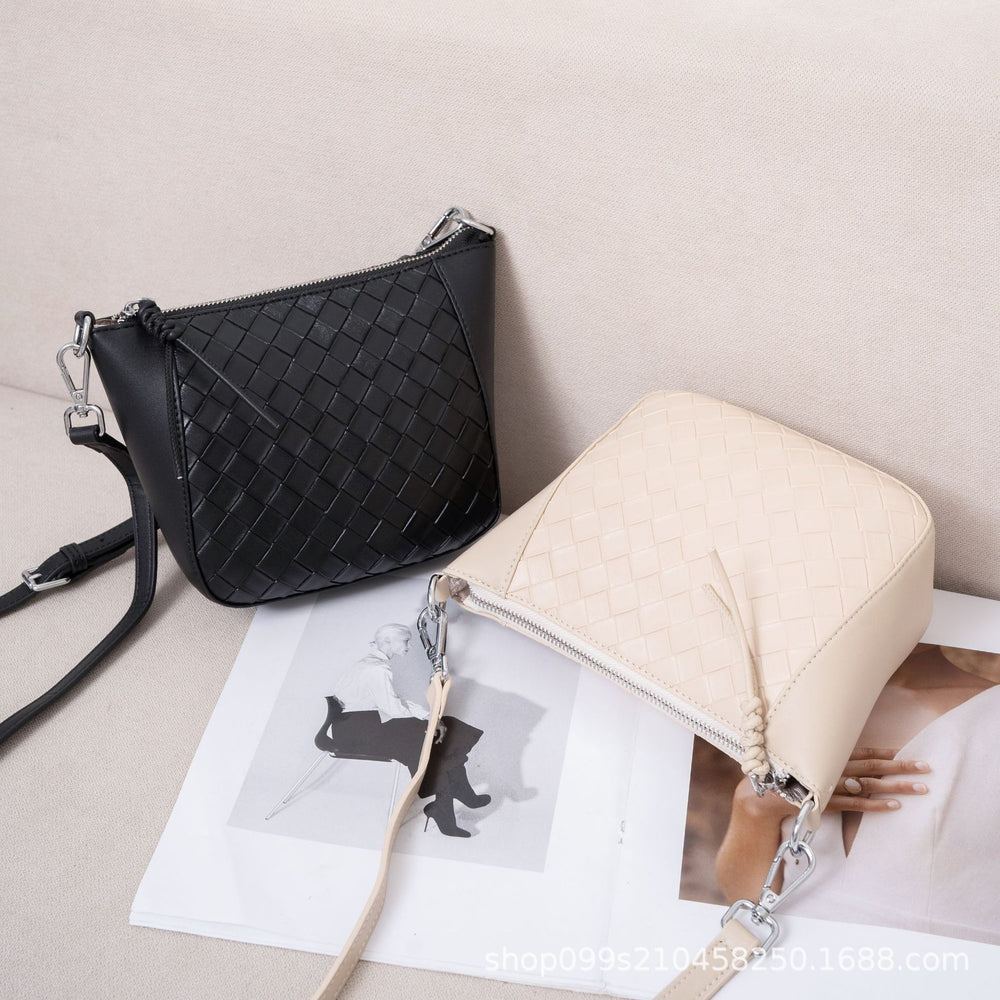 Woven crossbody small bag for women easiest for match dumpling bag guangzhou luggage fashionclassy sense one-shoulder genuine leather crossbody bag