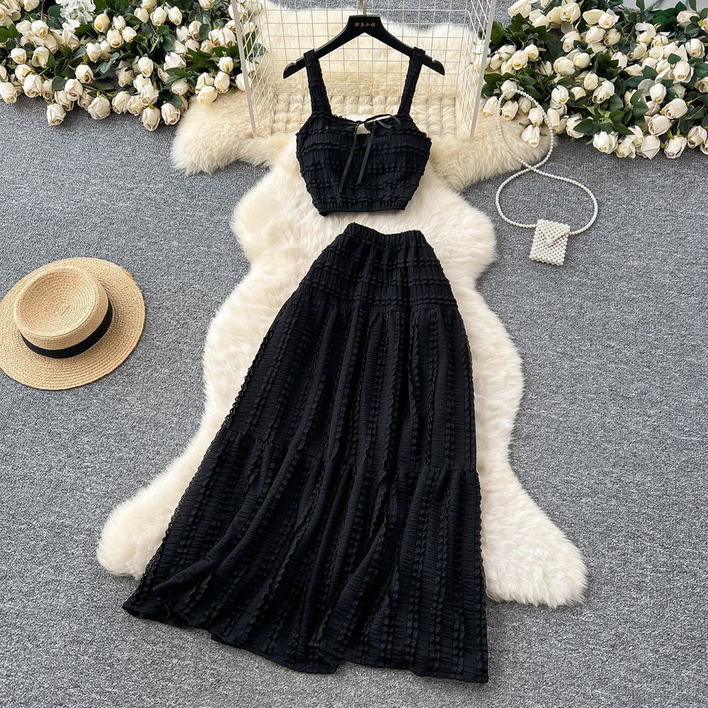 Sweet and gentle women's outfit: tie-neck square collar camisole crop top + high-waisted pleated midi skirt two-piece set