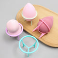 Manufacturer's source of beauty egg holder, plastic shelf, three-legged drying rack, powder puff shelf, beauty egg holder storage holder