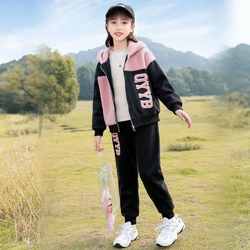 Girls' winter new arrivals set : stylish outerwear for older girls, plus fleece-lined thickened casual outfit for little girls