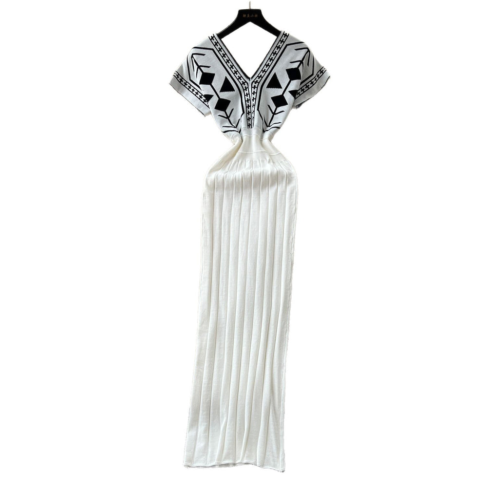 Vintage ethnic print v-neck knit dress - women's summer slim fit, figure-flattering, elegant & chic maxi dress