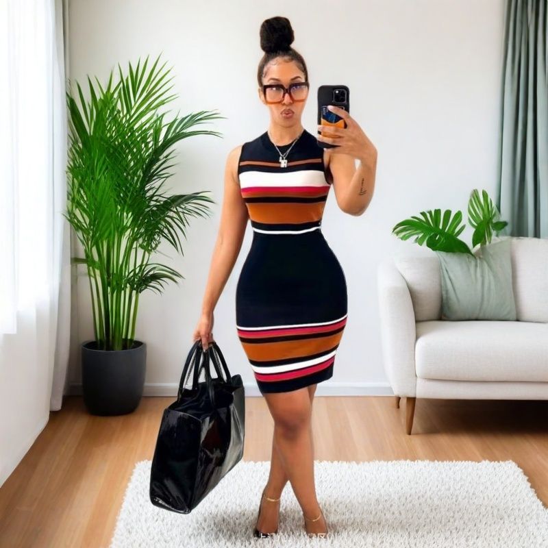 Shenzhen Nanyou women's clothing supply chain, European and American holiday style women's thin shoulder straps, striped suspenders, contrasting color, sleeveless jumpsuit