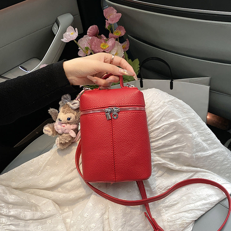Exquisite mini bag women's 2025 new fashion versatile messenger bag summer popular mobile phone bag small bag