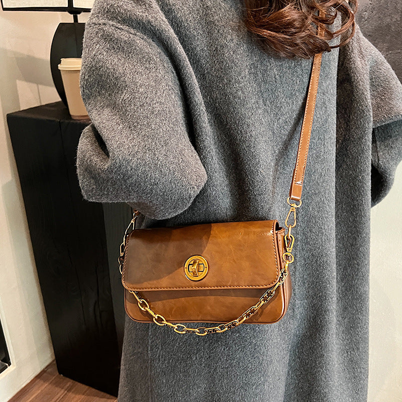 Fashion trend generous small square bag women's 2025 new shoulder armpit bag commuter messenger bag