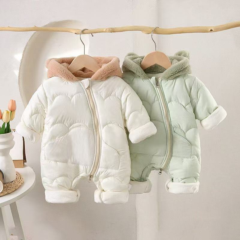 Winter warm baby rompers: autumn and winter onesies for boys and girls, fleece-lined winter infant outfits, warm bodysuits for outdoor wear