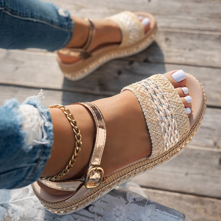 summer new arrival: plus-size chunky sole sandals for women (sizes 35-42). wholesale available. dropshipping to  and