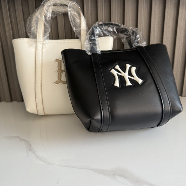 South Korea MLB2024 new vegetable basket portable shoulder bag Yankees commuter versatile tote bag shopping bag