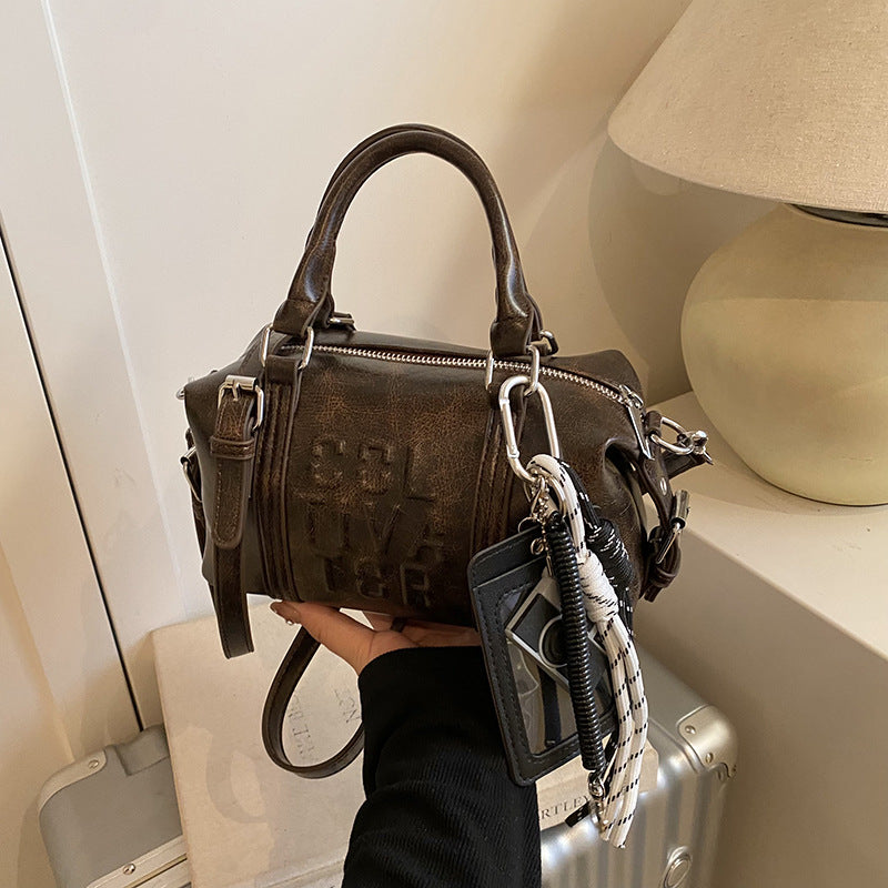 Cross-border simple casual handbag bag women's 2025 new versatile shoulder messenger bag fashionable commuter pillow bag