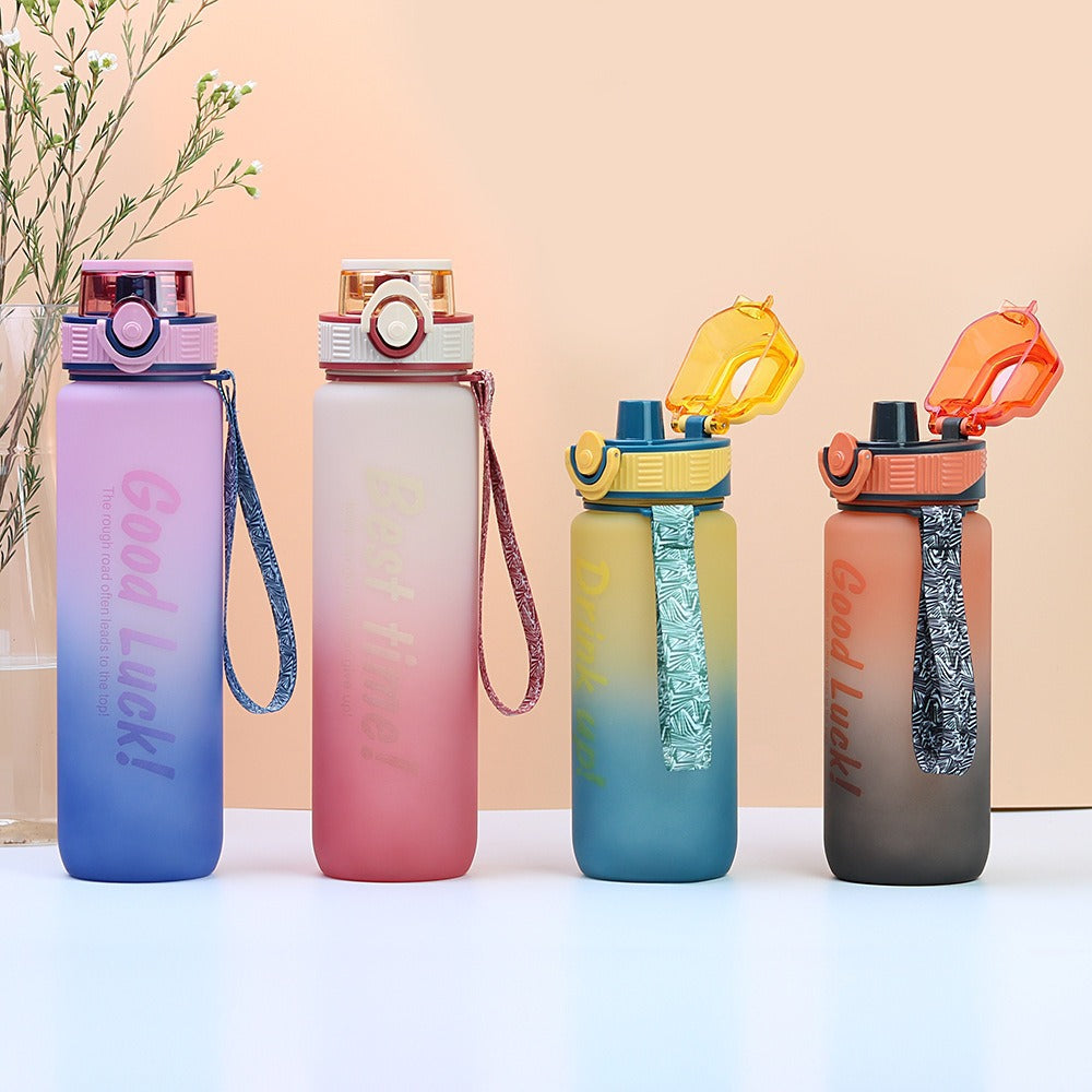 Carefully selected gradient color plastic water cup outdoor fitness with straw plastic cup classy portable large capacity water bottle