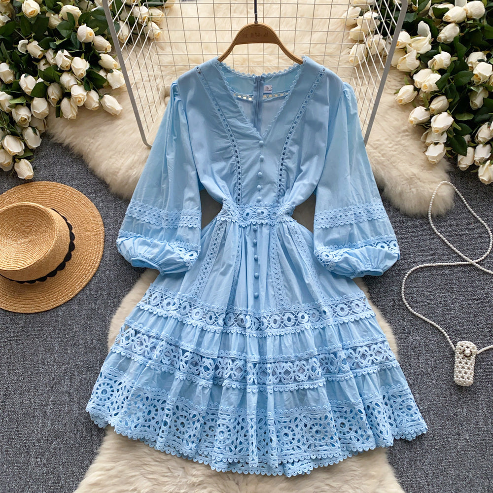 Long-sleeve dress - new  french-inspired design: unique v-neck lace single-breasted puff mini dress