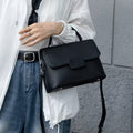 Top-grain leather women's shoulder bag, crossbody bag, minimalist and stylish. classic shell bag design for women, featuring two shoulder straps, large capacity, and soft leather