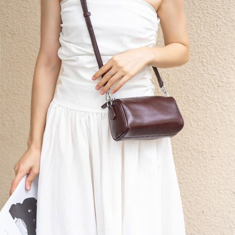 Vintage women's bag 2024 new fashion versatile shoulder crossbody small bag high-end soft leather pillow bag phone bag