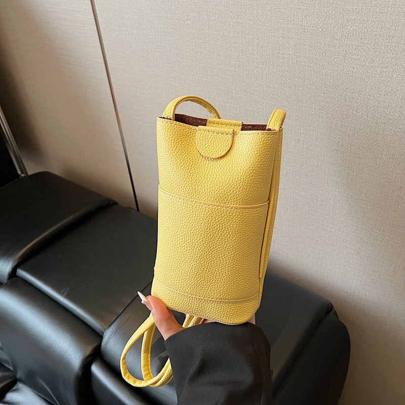Small bag for  mobile phones Women's 2025 new fashion bucket bag Summer simple texture shoulder messenger bag