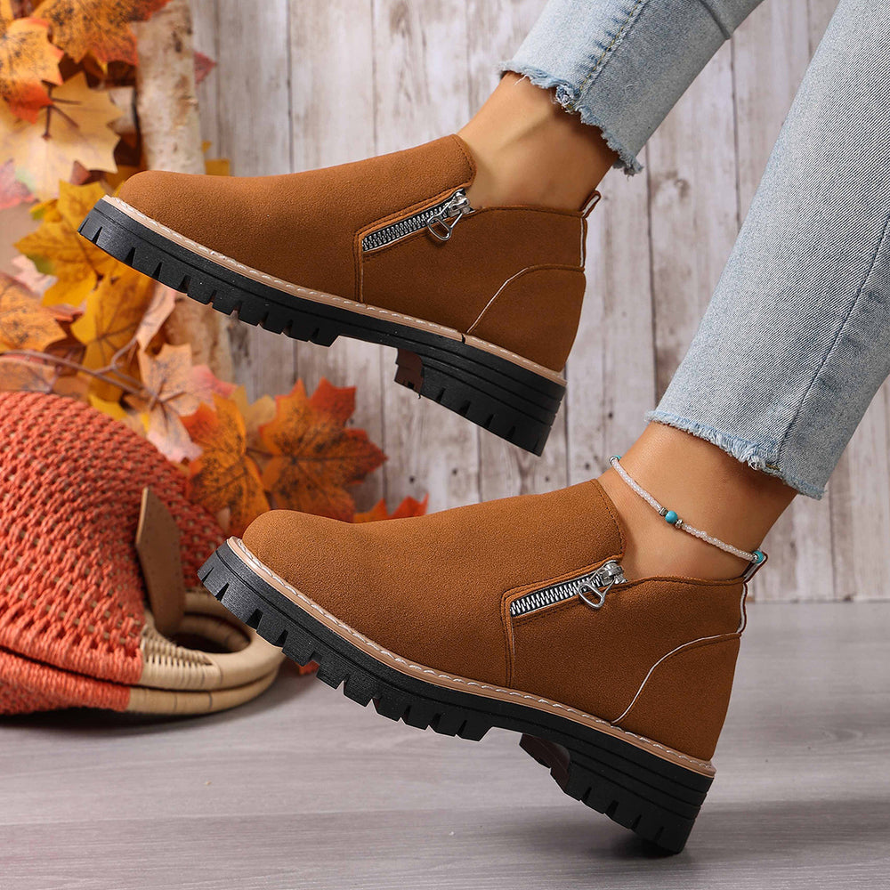 Amazon fashion cross-border plus size 35 to 43 fall and winter beautiful versatile thick heel suede side zipper fashion boots wholesale