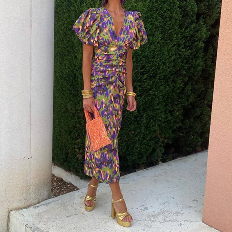 cross-border e-commerce european and american women's clothing: new summer collection - floral print v-neck short sleeve ruched bodycon dress