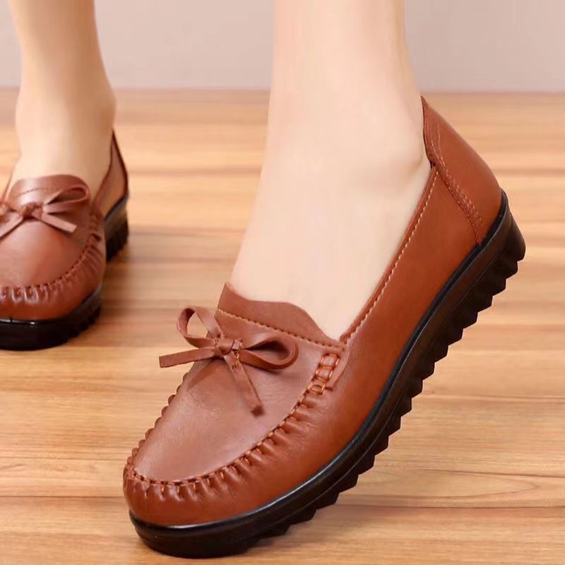 Live broadcast dropshipping soft leather soft bottom ladieswear shoes flatsabrasion resistantwaterproofbows work shoes micro business group purchase