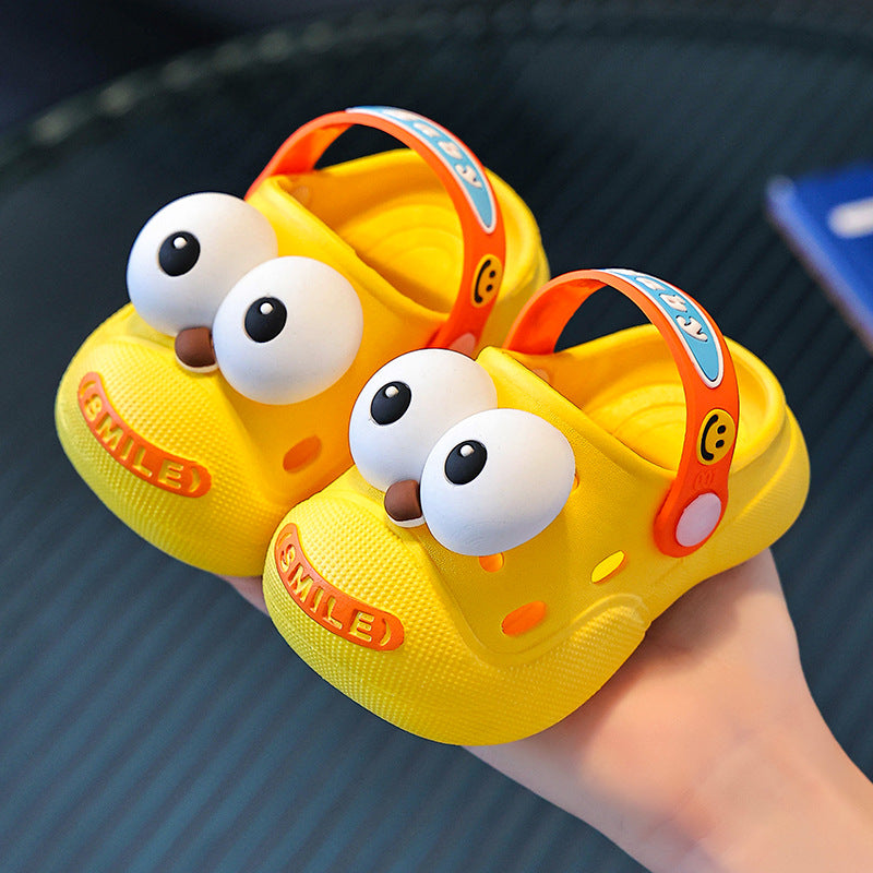 Kids' clogs: summer indoor anti-slip cartoon sandals for girls and boys - perfect for first steps, toddlers, and outdoor beach wear