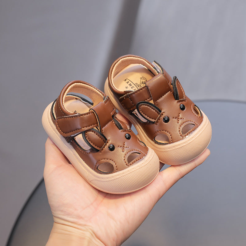 Infant and toddler sandals, soft-soled baby walking shoes, baby shoes for ages 0-2, summer children's clogs with soft, non-slip soles and a closed-toe design