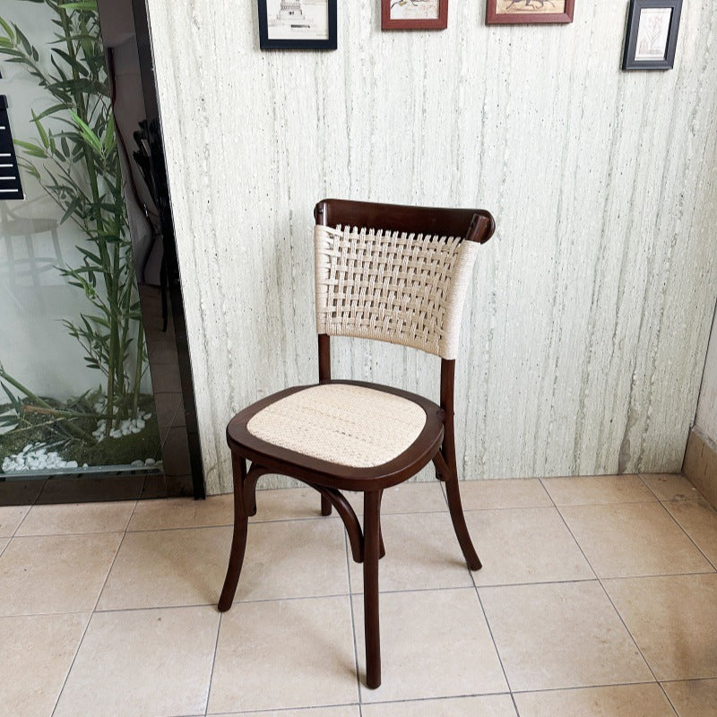 American retro solid wood square table and chair set - ideal for cafes, bubble tea shops, dessert parlors, western restaurants, and cocktail bars - commercial grade table