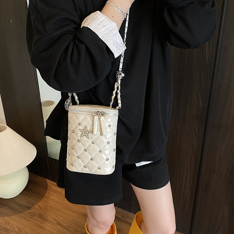Mobile phone small bag women's 2025 new fashion bright diamond box bag summer simple and versatile foreign style chain messenger bag