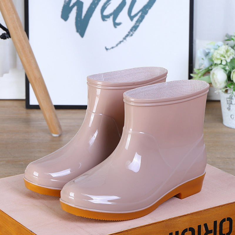 Wholesale women's safety short boots: low-cut, waterproof, non-slip rain boots for kitchen work, thickened and warm rain boots for adults